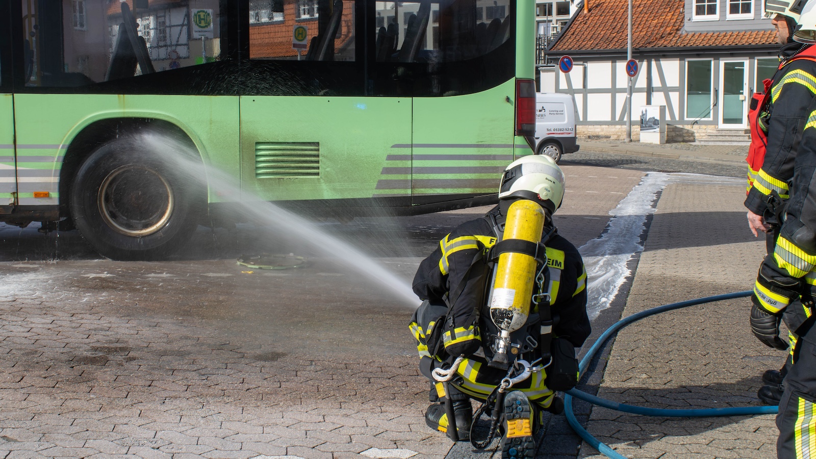 Feuer an Linienbus schnell gelöscht 