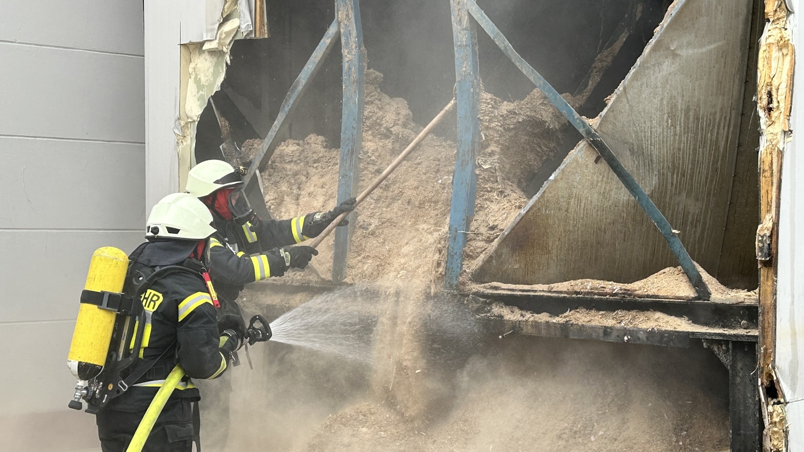 Schwelbrand in einem Spänebunker